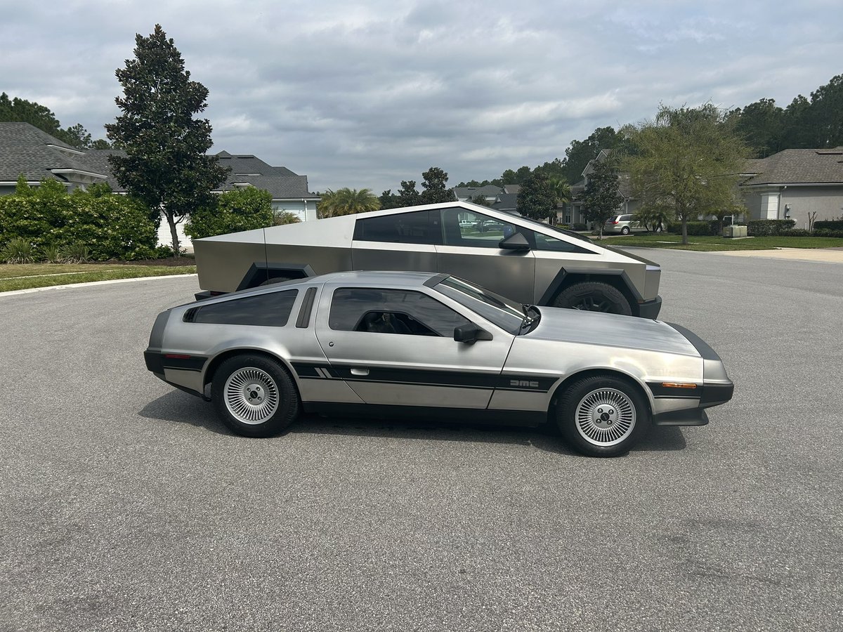 PatMcClain's tweet image. My neighbor and I have a Stainless Steel problem.  40+ years apart.  Past vs present.  Tesla Cybertruck and the DeLorean.  Truly back to the future.