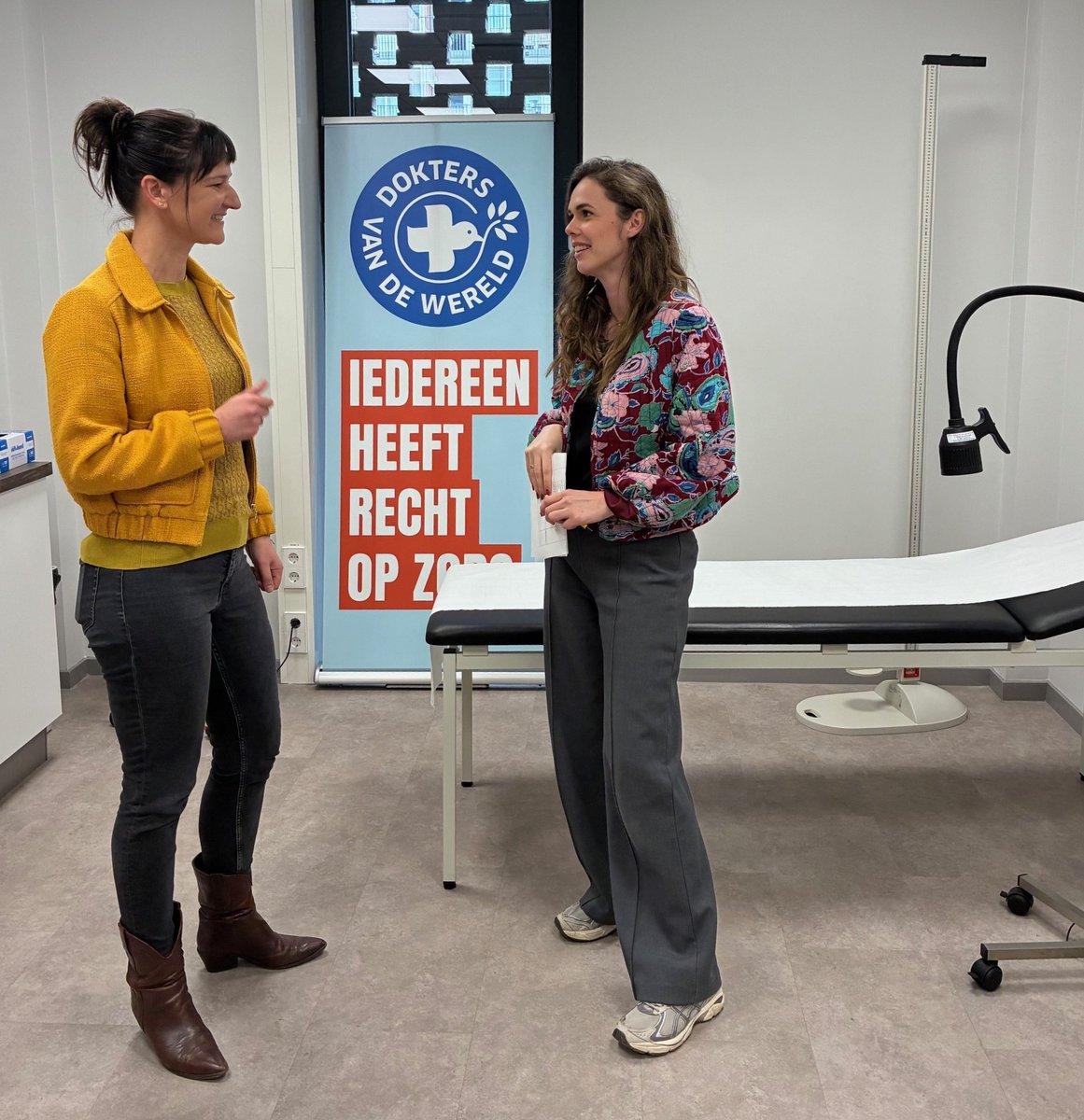 Tweede Kamerlid Sarah Dobbe (<a href="/SPnl/">SP</a>) bracht vandaag een bezoek aan onze Medische Post in Amsterdam.

Zij liet weten dat zij zich nog sterker wil inzetten om de toegang tot zorg voor mensen zonder zorgverzekering te verbeteren.

Een waardevol bezoek!💙