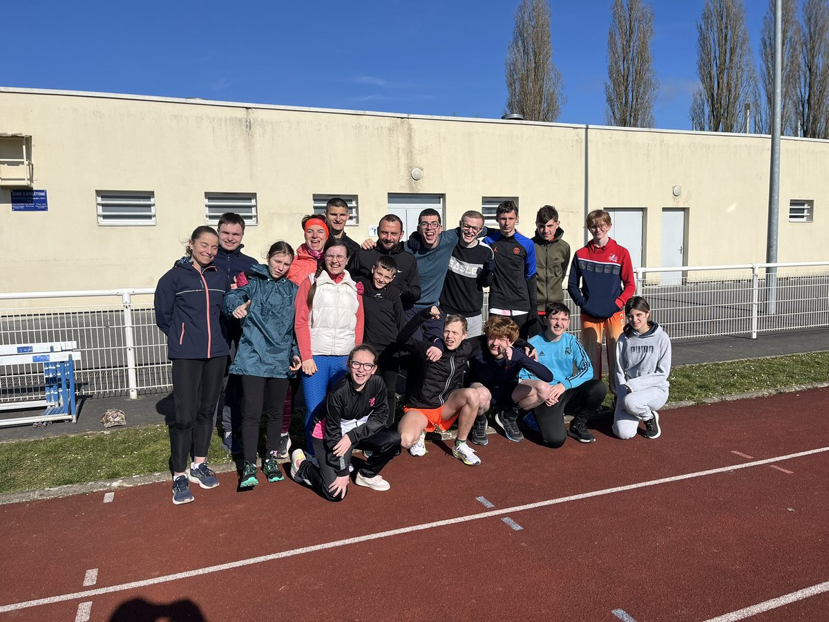 Ait Braham (@aitrene1) on Twitter photo Les 16 athlètes des IME des Ardennes participaient ce we au championnat de France de Sport Adapté en Bretagne. Le bilan fait état de 4 médailles 🥈 d’argent et 3 médailles de bronze ! 👌<a href="/RADIO8ARDENNES/">RADIO8</a> <a href="/candideblomme/">Candide Blomme</a> <a href="/CHRISTOPHEPas10/">CHRISTOPHE Pascal</a> <a href="/JimmyPellerin_/">Jimmy Pellerin</a> <a href="/A_ClaudeReitz/">Alexis Claude-Reitz 🎙</a> Les 16 athlètes des IME des Ardennes participaient ce we au championnat de France de Sport Adapté en Bretagne. Le bilan fait état de 4 médailles 🥈 d’argent et 3 médailles de bronze ! 👌<a href="/RADIO8ARDENNES/">RADIO8</a> <a href="/candideblomme/">Candide Blomme</a> <a href="/CHRISTOPHEPas10/">CHRISTOPHE Pascal</a> <a href="/JimmyPellerin_/">Jimmy Pellerin</a> <a href="/A_ClaudeReitz/">Alexis Claude-Reitz 🎙</a>