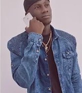 relemmoun's tweet photo. @NissaReese_ Allo Allo !!! 
Wi, se lapolis silteplè ?
Wi, se lapolis menm wi sa k genyen ?
Voye yon bakòp pou nou tanpri, paske gen yon dam k ap bay nou pwoblèm avèk son bout devan sou X la.
Se kiyès ki rele nou la silteplè ?
Se atis @EnimoHaiti depi nan peyi douch kapital shampoo 🤣😂🤭!!! https://t.co/s7jWx29xuz