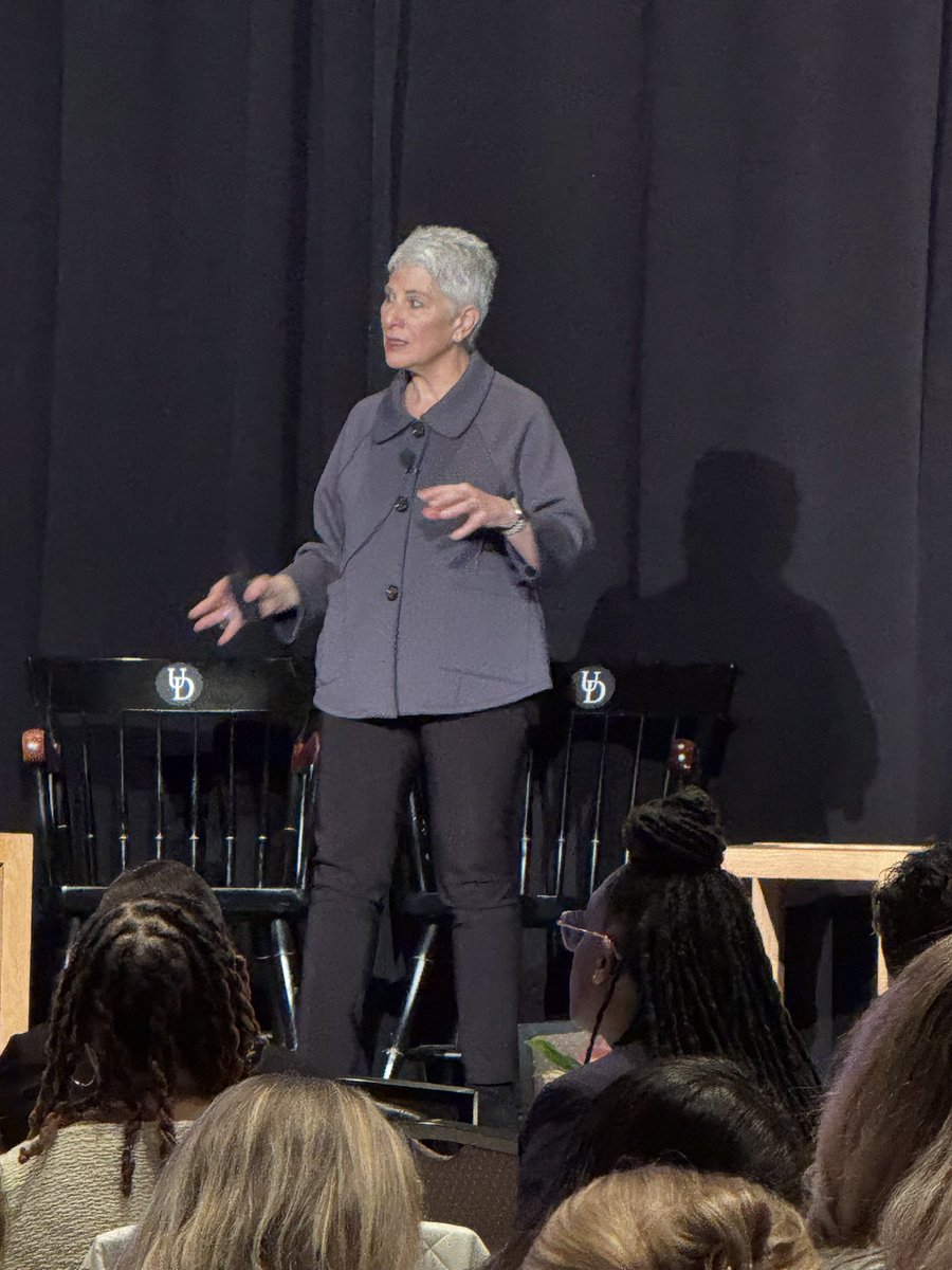 Ann Little tweet media