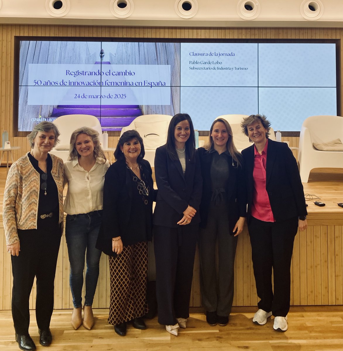 Gracias a <a href="/OEPM_es/">OEPM</a> por invitar a nuestra CEO y Cofundadora, Eva García Ramos, al evento "Registrando el cambio. 50 años de innovación femenina en España". 
Un placer compartir mesa con Ana Martínez (<a href="/CSIC/">CSIC</a> ), Núria Amigó (<a href="/BiosferTeslab/">Biosfer Teslab</a>) y Sara Correyero (<a href="/ienaispace/">IENAI SPACE</a>)