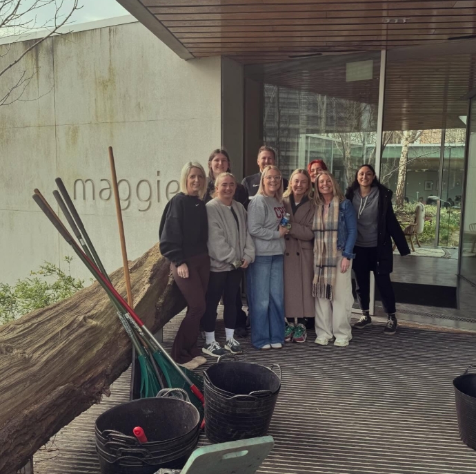 Fleet Alliance (@fleetalliance) on Twitter photo Team Fleet Alliance had the privilege of volunteering at <a href="/maggiesglasgow/">Maggie's Glasgow</a> helping to spruce up their beautiful garden! 🌿✨
We were proud to lend a hand to such a wonderful charity.💛❤️
#FleetAlliance #MaggiesCentre #GivingBack Team Fleet Alliance had the privilege of volunteering at <a href="/maggiesglasgow/">Maggie's Glasgow</a> helping to spruce up their beautiful garden! 🌿✨
We were proud to lend a hand to such a wonderful charity.💛❤️
#FleetAlliance #MaggiesCentre #GivingBack