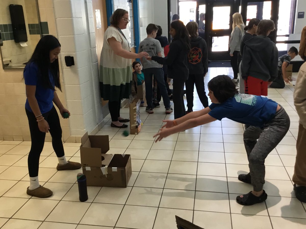 212 Academy (@212_academy) on Twitter photo Monday’s Cardboard Carnival was a success! Monday’s Cardboard Carnival was a success!