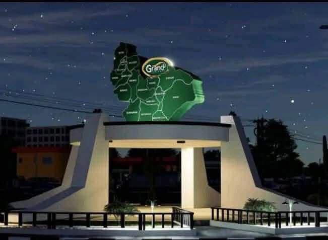 HenryHoomen2's tweet photo. Thank you Grand Cereal for the New zawan junction roundabout.  Make we post before PDP guys go say na mutfwang project. https://t.co/gz6JUm5O3u