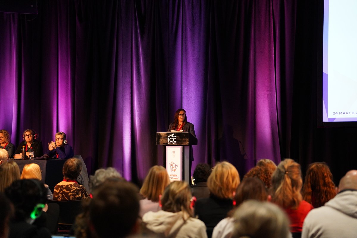 Carol Scheffer, who was re-elected in her role as President of UNI Europa Women’s Committee, wrapped up the day: “Sisters, stand strong. Stand proud. Stand together for collective women’s voices, and together we will succeed.”