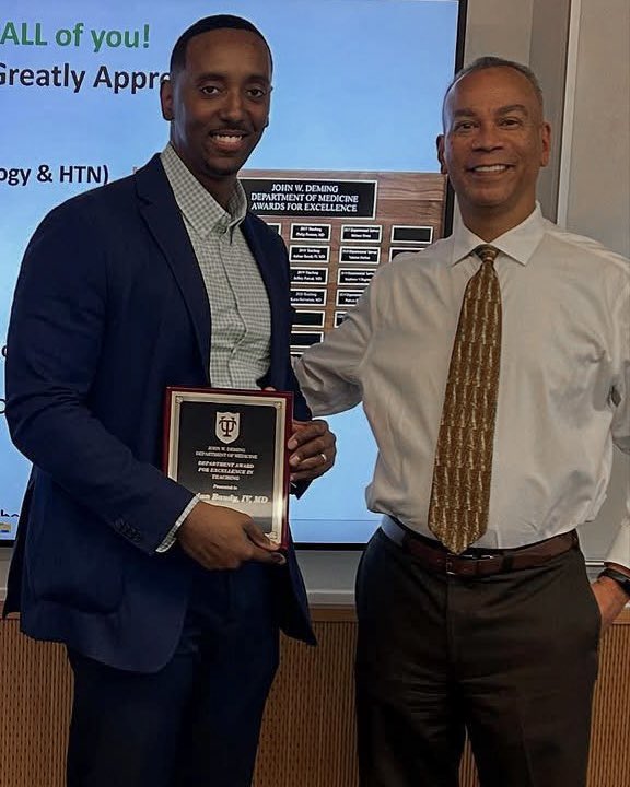 TulaneDoctors's tweet photo. Congratulations to Dr. Adrian Baudy, Tulane Doctors Nephrologist, on receiving the Deming Department of Medicine Award of Excellence in Teaching!
Thank you for your exceptional commitment to educating future physicians!
#Tulane #TulaneDoctors #Nephrology #ExcellenceInTeaching https://t.co/vdl480ZQyM