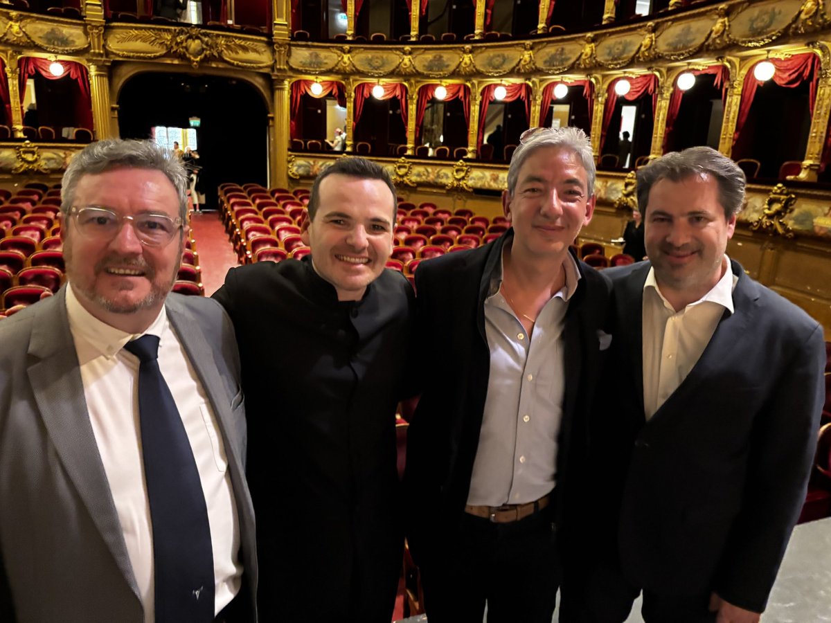 Week-end chargé en émotion! Grande joie d’accompagner mon frère Nicolas dans Beethoven, et mettre à l’honneur 2 merveilleux musiciens de l’Orchestre qui partent à la retraite après 38 et 44 ans de service: Liviu et Thierry (qui fut mon premier professeur de Violoncelle!)