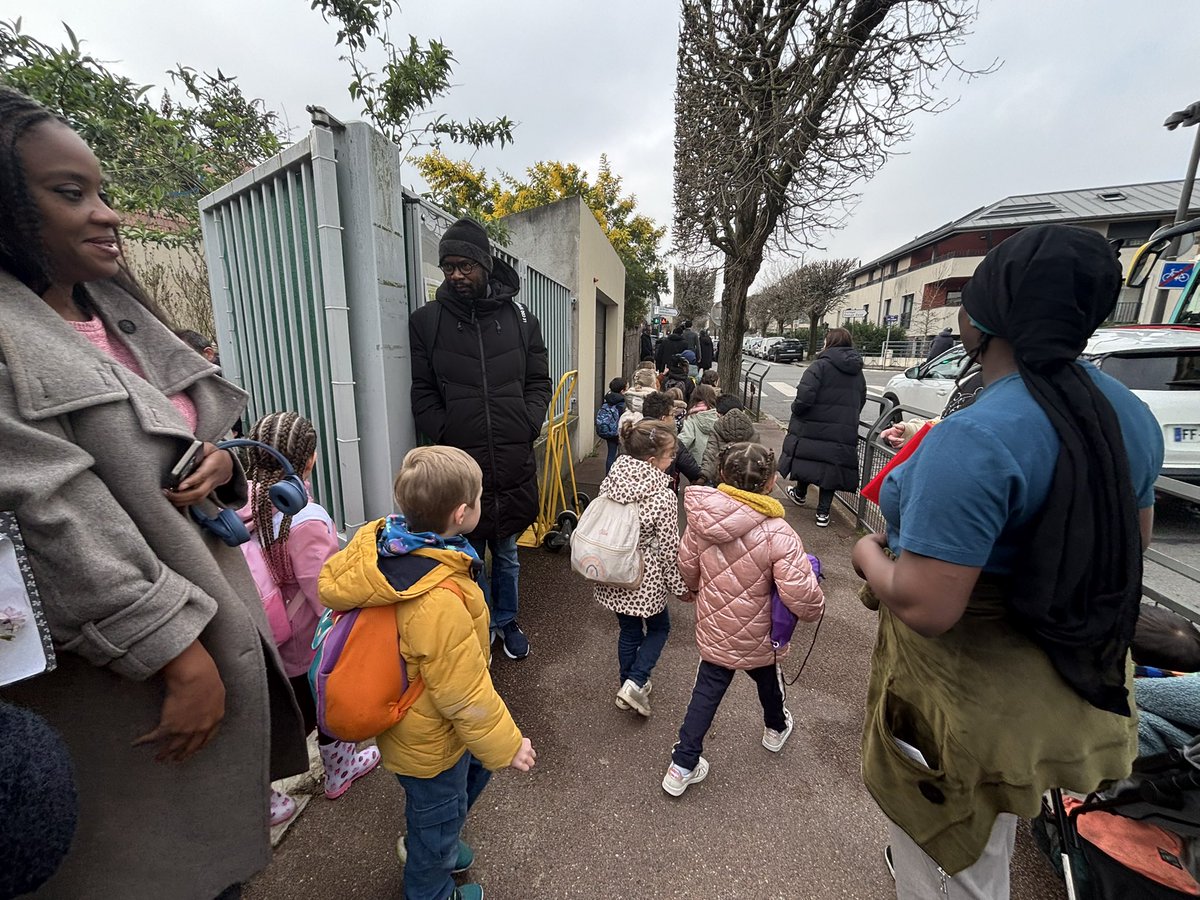 Nadege Azzaz tweet media