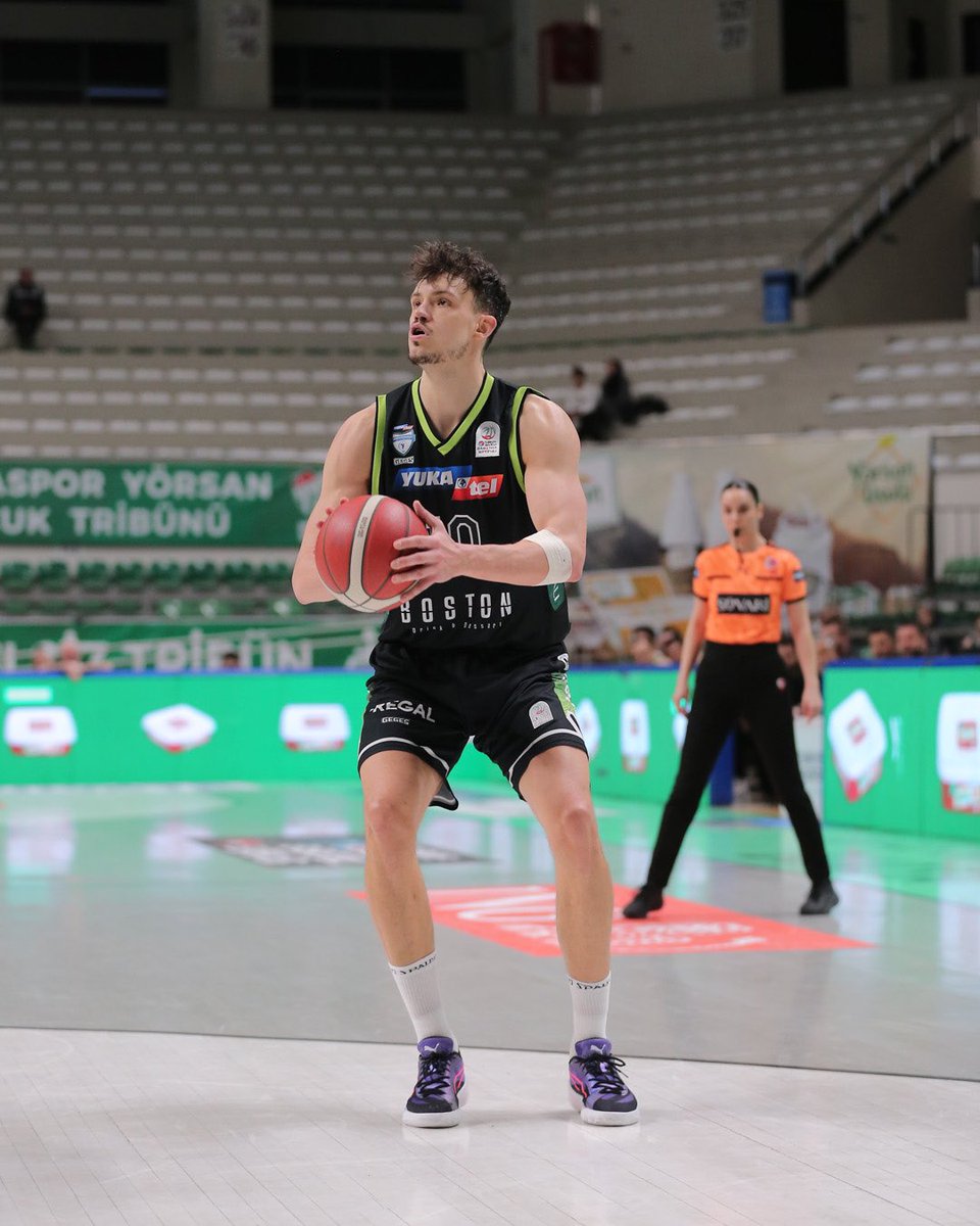 🏀  Hans Vanwijn 23 Sayıyla Maçın En Skorer İsmi! 

Bursaspor Yörsan-Yukatel Merkezefendi Belediyesi Basket  maçında yıldız oyuncumuz Hans, 23 sayıyla etkileyici bir performans sergileyerek sahaya damgasını vurdu! 🔥