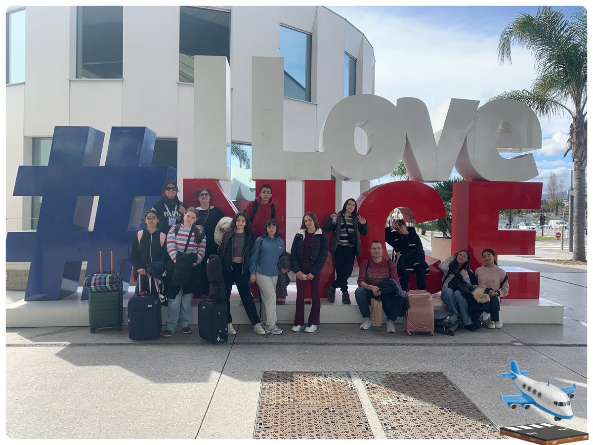 gemagapa's tweet photo. J-1 Nuestros socios europeos 🇪🇺@ZunzuneguiBHI @EUErasmusPlus acaban de llegar a @VilledeNice @AeroportNice 
Les damos la bienvenida #OngiEtorri  #Bienvenidos 🇪🇸#Bienvenue 🇫🇷 #Welcome 🇬🇧
@Clg_MatisseNice 
@DRAREIC_PACA @EspagnolAcNice @AzurGnd https://t.co/vYOtLfykIL