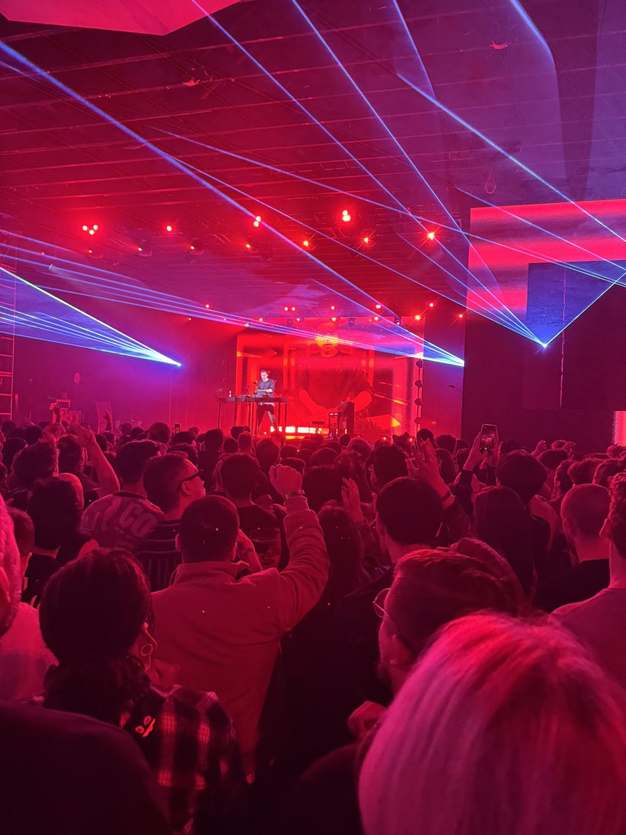 buzzfreebrews's tweet photo. This is my year of seeing my favorite DJs live. @benbohmermusic slayed so hard @echostage in DC this weekend.

@AthleticBrewing #AthleticCheckIn https://t.co/KYrDO7vKSd