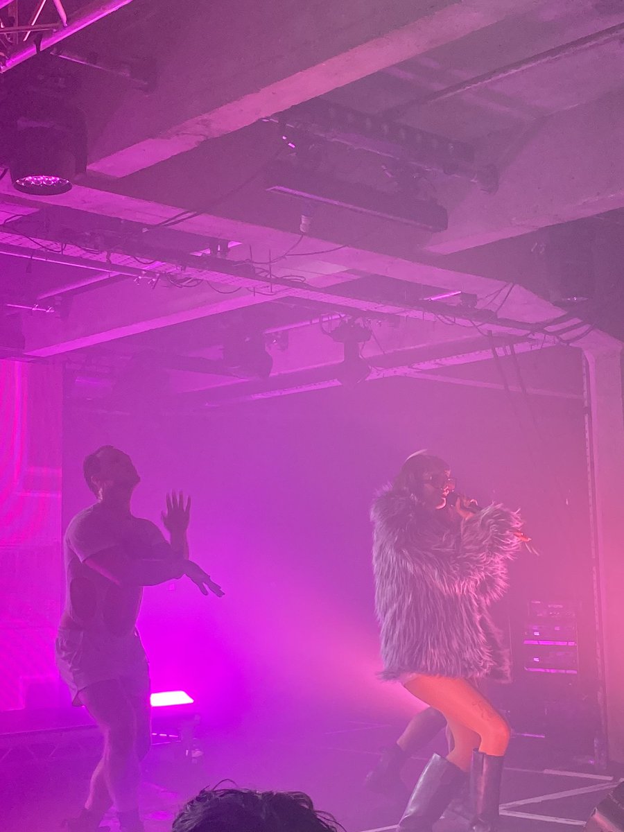 pinkiiness's tweet photo. ilysm @MsRebeccaBlack ❤️ Glasgow KILLED it! 🔥 https://t.co/JMXZRxPX75