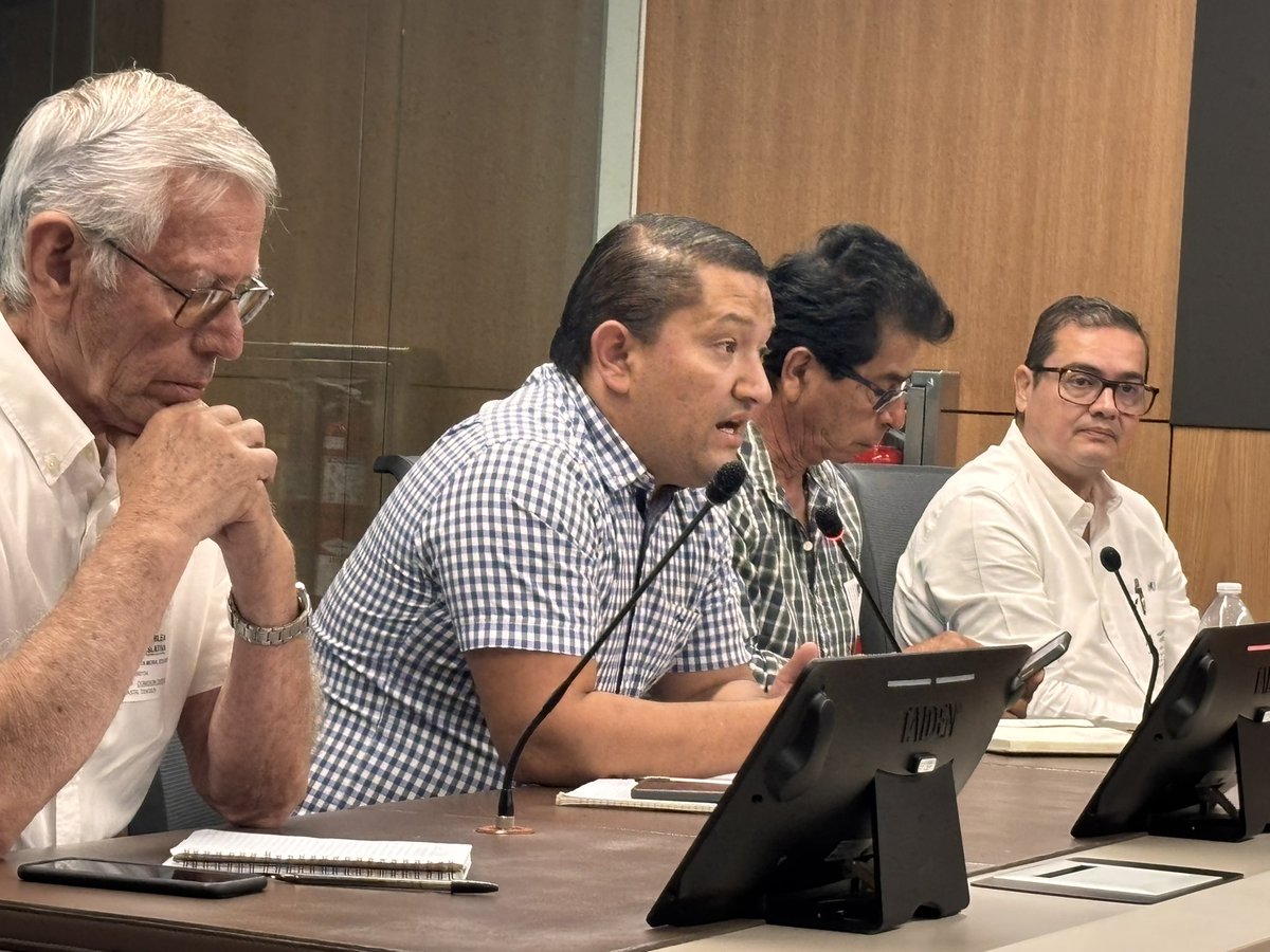 Recibimos en la Comisión de Cartago a productores de papa y cebolla. Comparto sus preocupaciones por el enorme impacto de las importaciones masivas. Los agricultores han perdido millones en sus cosechas y ha habido inacción del Gobierno.