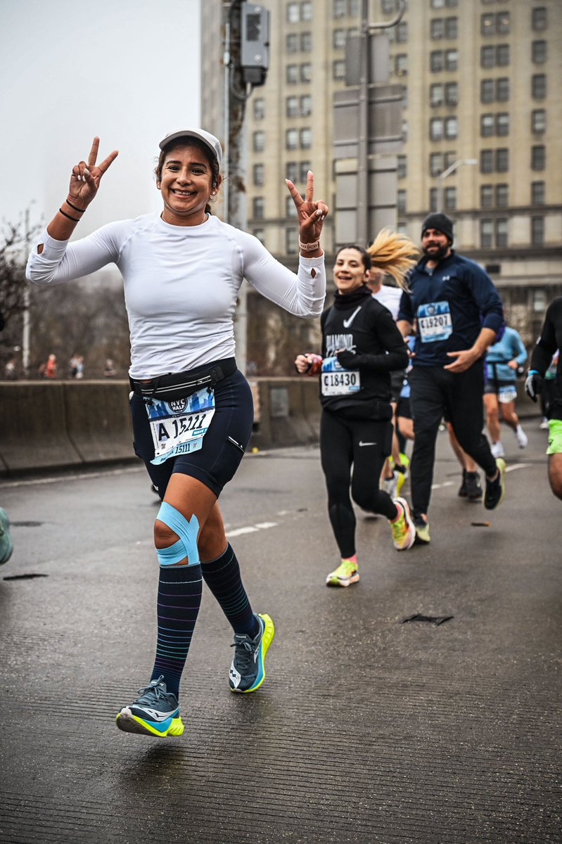 DrGLaTorre's tweet photo. Last week I got to run the UA NYC HALF Marathon. It was extra special as I got to do this for breast cancer awareness &amp; research 💕and to dedicate this run to my dear patient.🥰  Embrace every moment, take advantage of your gift, believe you can💪🏼🩷 #breastcancerawareness https://t.co/SdDXKhgMq1