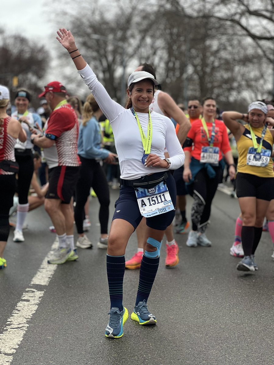 DrGLaTorre's tweet photo. Last week I got to run the UA NYC HALF Marathon. It was extra special as I got to do this for breast cancer awareness &amp; research 💕and to dedicate this run to my dear patient.🥰  Embrace every moment, take advantage of your gift, believe you can💪🏼🩷 #breastcancerawareness https://t.co/SdDXKhgMq1