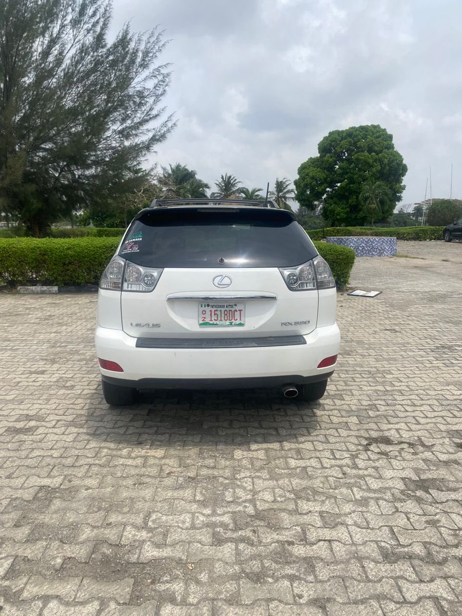 2005 RX 330
Accident free
Clean title 
12.5M