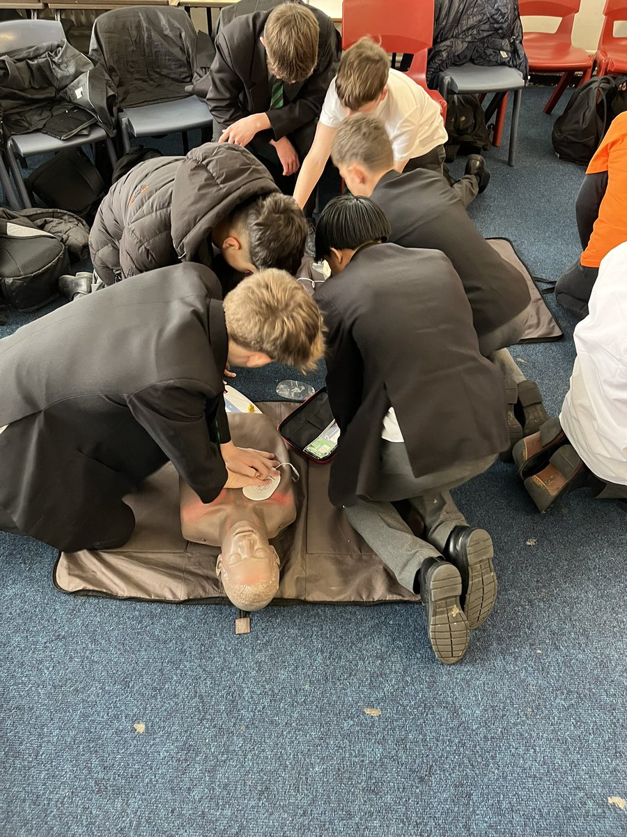 HuntsSSP's tweet image. Thanks to Alison &amp;amp; Jerry for delivering two engaging CPR/Defib workshops for Y9 Leaders and Year 12/13 Students from @StIvoAcademy 👏  

It was the 4th &amp;amp; final groups to receive lifesaving skills in a series of workshops with @Magpas_Charity and Hunts secondary school groups. 🤝