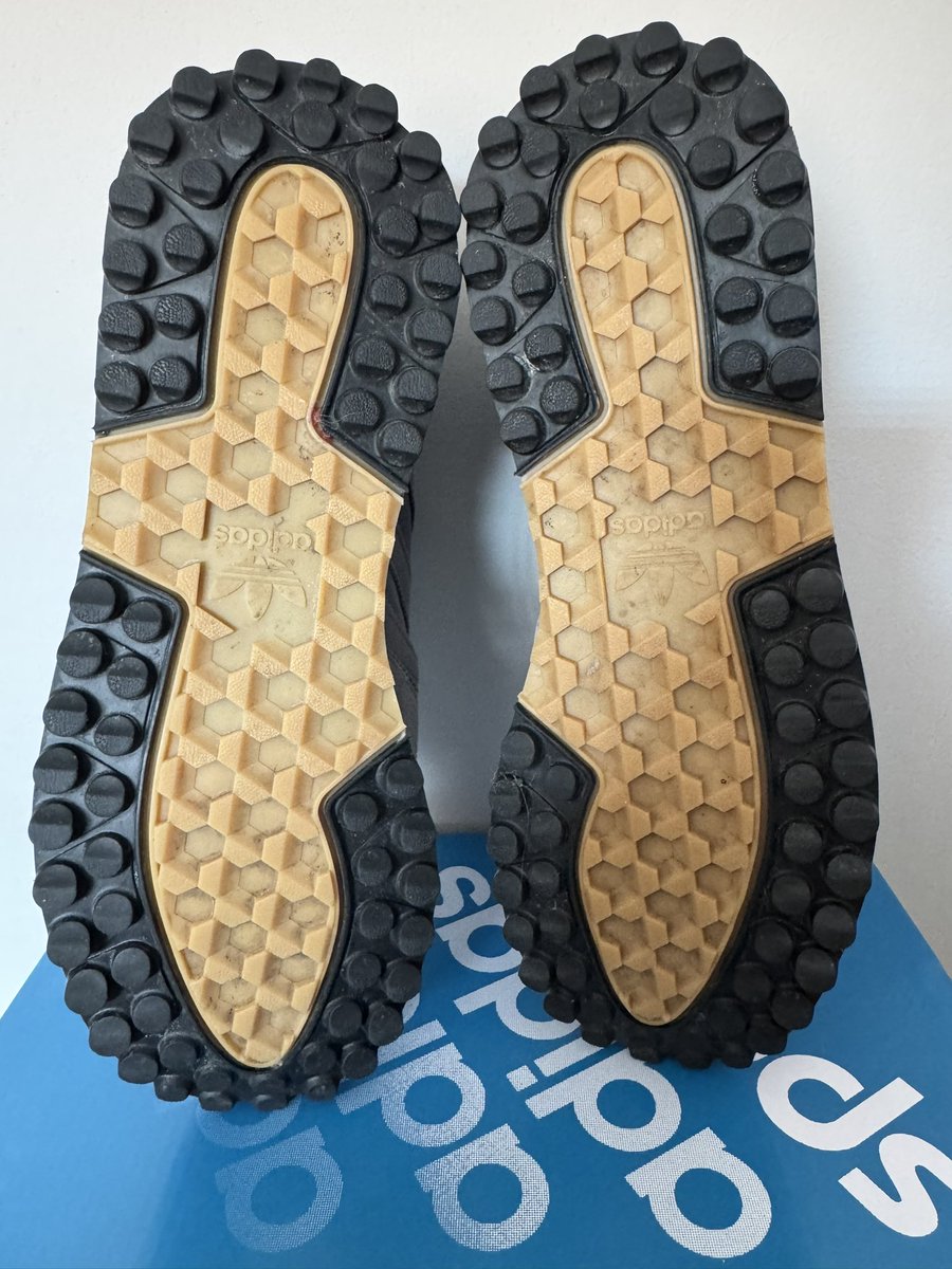kodger73's tweet photo. 💥💥💥FOR SALE💥💥💥

adidas Moscrop Spzl

Size 8 - worn once 

£74 TYD

Any shares would be greatly appreciated TIA 🤝🏼 https://t.co/2L3NRuDbZC