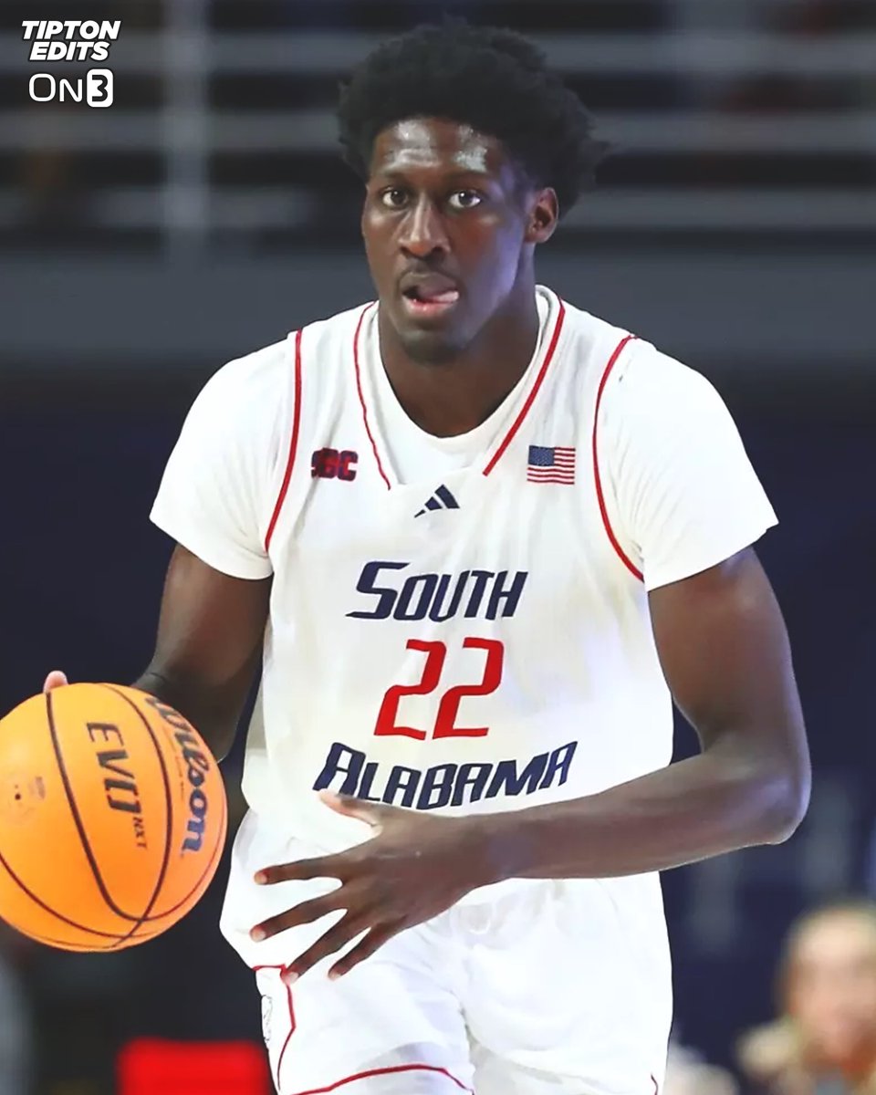 South Alabama small forward Barry Dunning is entering the transfer portal, his agent Corey Marcum of <a href="/EZSportsGroup/">EZ Sports Group</a> tells <a href="/On3sports/">On3</a>.

The 6-6 junior from Mobile, AL averaged 15.1 points, 7.2 rebounds, and 2.2 assists per game this season. Began his career at Arkansas and played