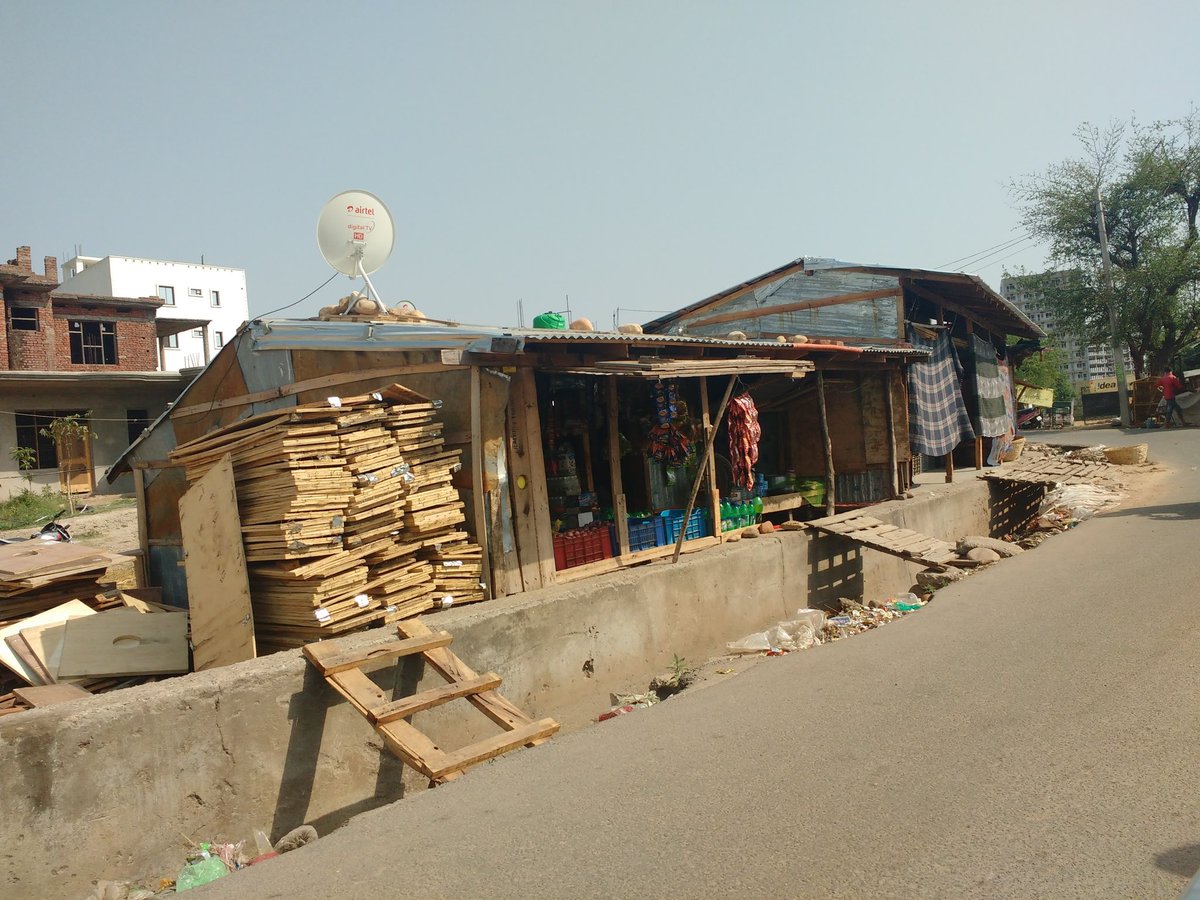 azad_nishant's tweet photo. @Iyervval Though this issue is being discussed now, it's something that caught my attention in 2017 during my Jammu visit. In #Bhatindi, I noticed large number of #Rohingyas living in tin-roof shanties. What struck me as peculiar was presence of a well-constructed mosque in Bhatindi jungle https://t.co/Aq6UUaGTL9