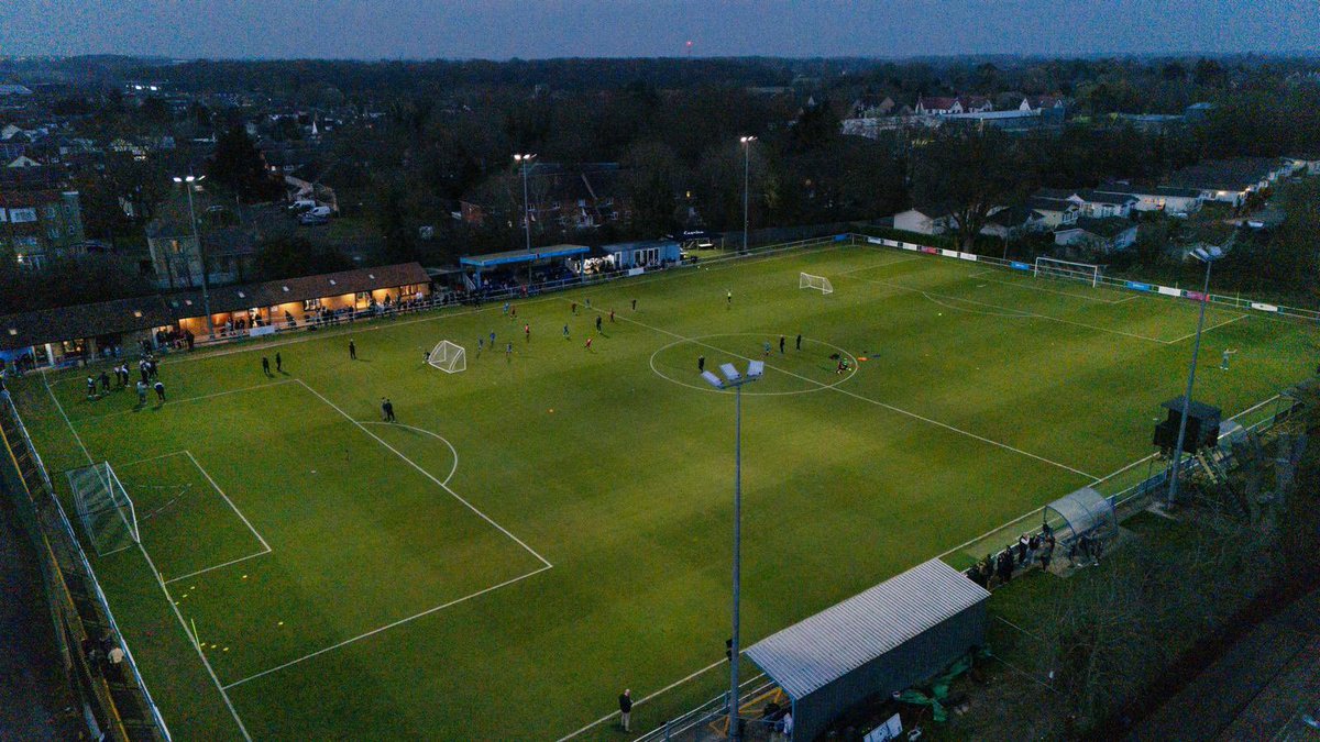 grasslad's tweet image. Chasing the dream, one pitch prep at a time. Shoutout to @takeley_fc for the backing and of course +3 points 🔵⚪️

#PitchPerfect #ChaseTheDream #Groundsman