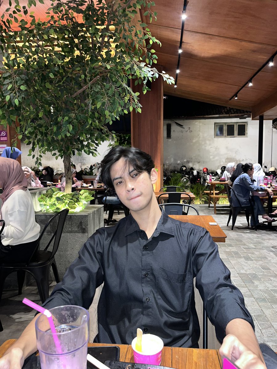 tuyul_menganga's tweet image. enakan wizzmie apa gacoan?