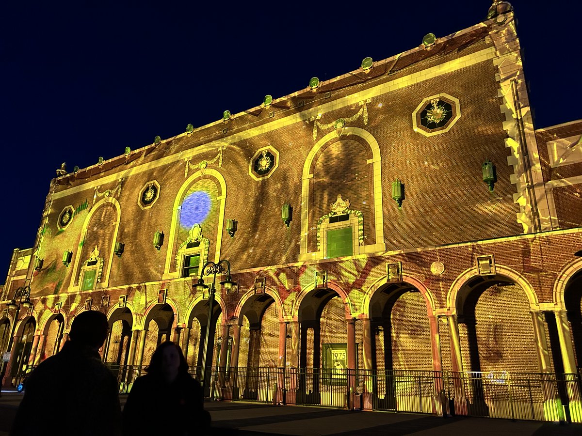 PanasonicProAV's tweet image. It was a spectacular weekend at the @ColorLight_Fest! @PolyOneNFT, in collaboration with @lumafestival, turned Asbury Park's legendary seaside into an unforgettable experience. Excited to see our Panasonic #projectiontechnology bring these stunning visuals to life. 🌈✨