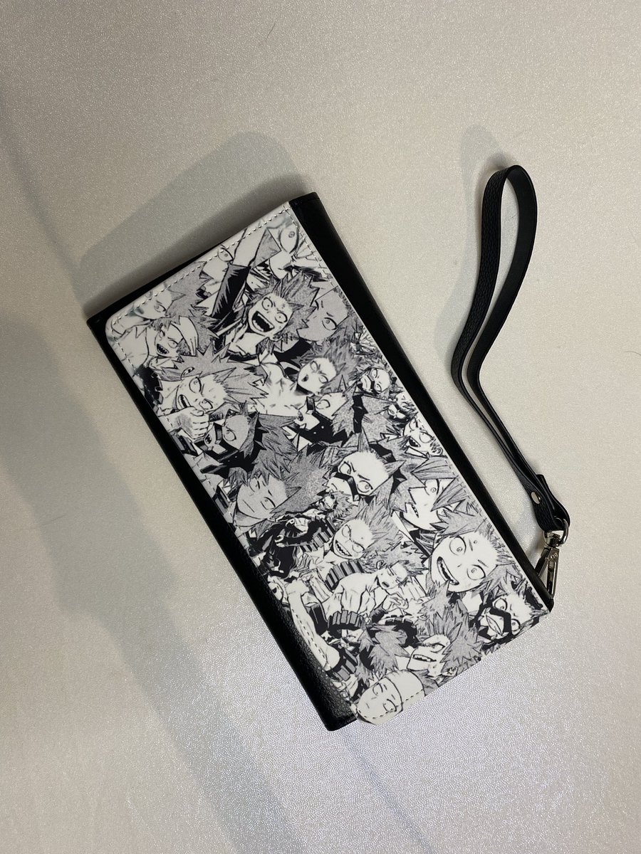 studiolux_art's tweet photo. I’m discontinuing all manga panel items in my shop! These are preventing me from being able to sell at Artist Alleys. This is the last chance to grab these! I’ll be taking them down in April. I have BNHA, JJK and HQ available https://t.co/zNij6RToFt