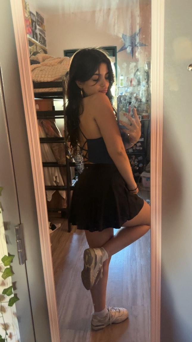 ownerellarose's tweet image. you'll always lose to gym brats.. loserr🫵🏻