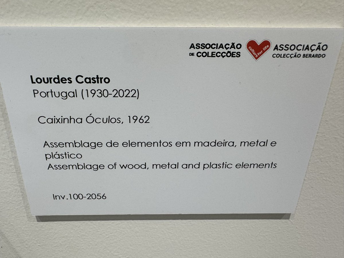 DavveroDomini's tweet image. Up in the @MontePalace, in the mountains of Madeira, a Portuguese artist reconfigures reading glasses. Hard not to think of #Pessoa