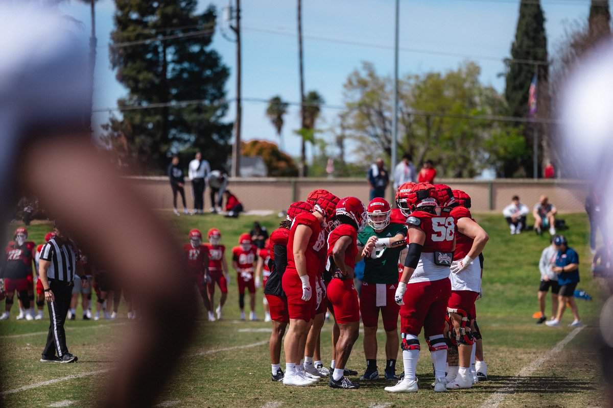 Coach_Entz's tweet image. Week #3 of Spring Ball

#ToughnessWins #RNME #IncrementalGains