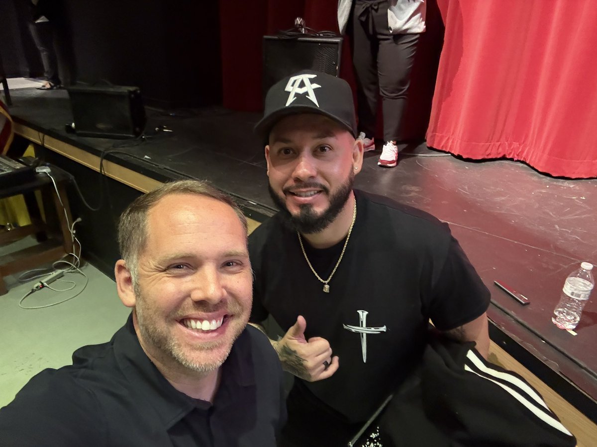 Dr. Rick Ramirez (@rickramirez915) on Twitter photo Fired up! 🔥 Honored & grateful for the opportunity to hear my brother, <a href="/TechNinjaTodd/">Todd Nesloney</a> speak today! Learned a ton & I’m a better person because of Todd’s message. Ready to implement a few of the strategies I learned today 🙌🏽
TY Principal <a href="/HAntwine_MS/">Patricia Pedroza</a> for the invite! Fired up! 🔥 Honored & grateful for the opportunity to hear my brother, <a href="/TechNinjaTodd/">Todd Nesloney</a> speak today! Learned a ton & I’m a better person because of Todd’s message. Ready to implement a few of the strategies I learned today 🙌🏽
TY Principal <a href="/HAntwine_MS/">Patricia Pedroza</a> for the invite!