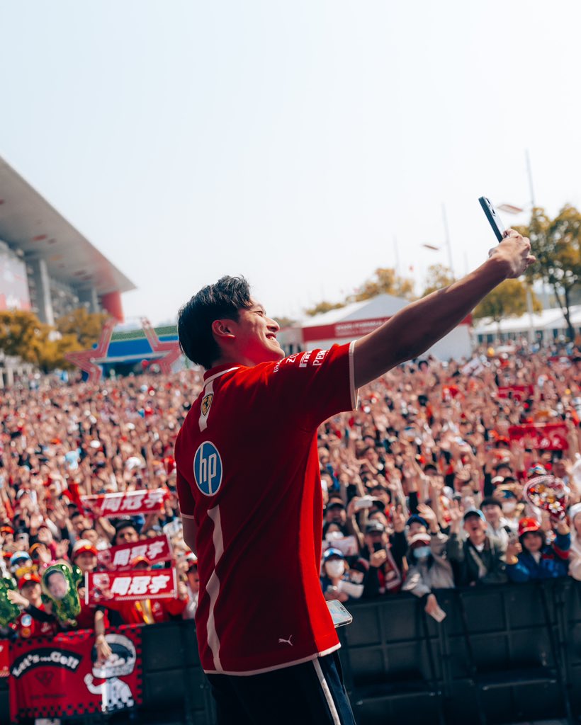ZhouGuanyu24's tweet photo. The support was unreal! 🫶🏼🇨🇳🏎️

#ChineseGP #TeamZHOU https://t.co/dSfgLOXQBG