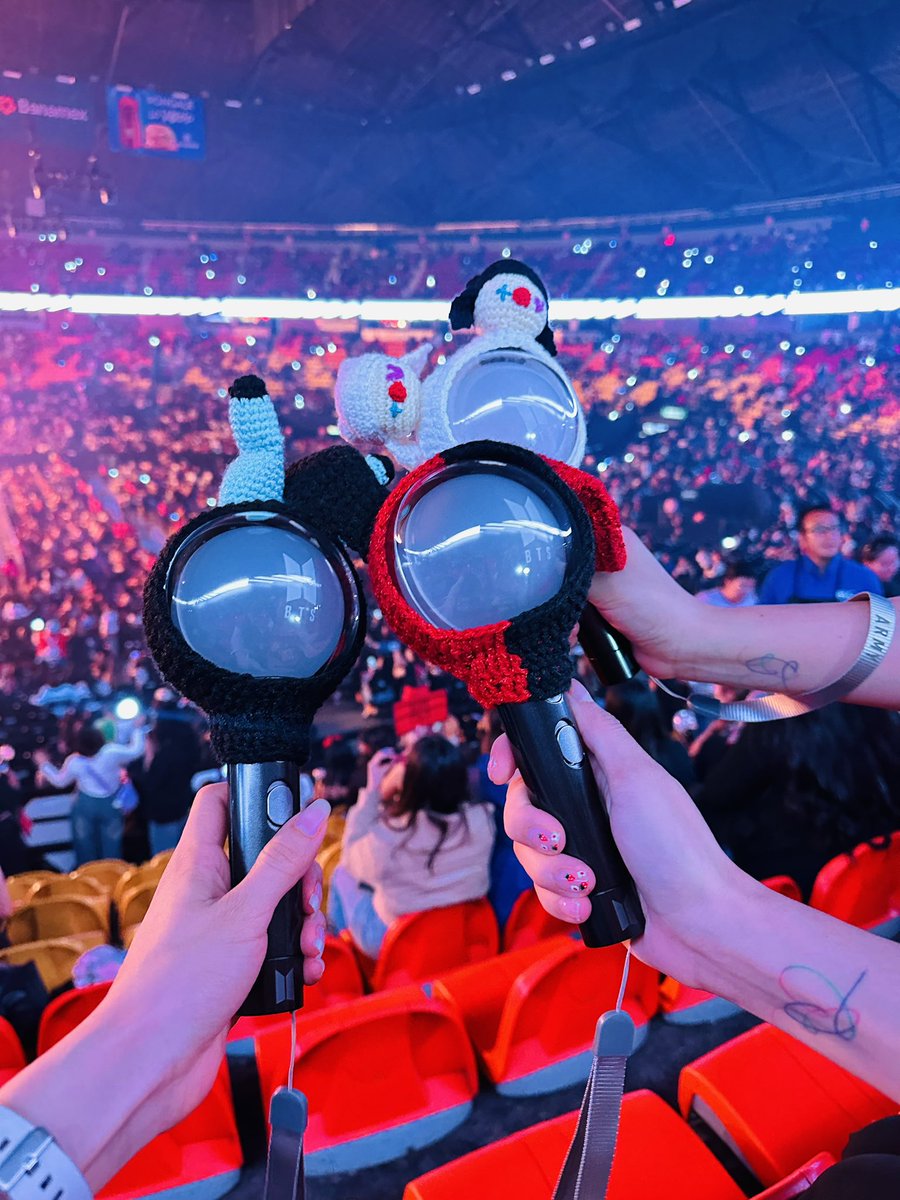 __Coffeey's tweet photo. El mejor concierto. 😭 💜

#HOPE_ON_THE_STAGE_TOUR_CDMX
#jhope_TOUR
#jhope
#army
#jhope_mexico https://t.co/8OxHuSF8KU