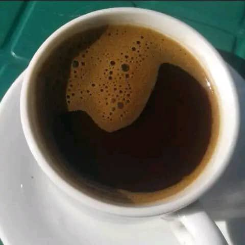 abdullahzayd33's tweet photo. فَيَ  قًلُبّ فَنَجْانَ قًُهوَتْيَ افَتْحُ مٌُهرَجْانَ الُصّمٌتْ مٌسِاؤكِ  رَآئحُةِ الُقًُهوَةِ مٌمٌزُوَجُْه فَيَ ابّجْدِيَةِ حُرَوَفَ الُْعاشِقًيَنَ♡♧ https://t.co/cjfdw7YbEp