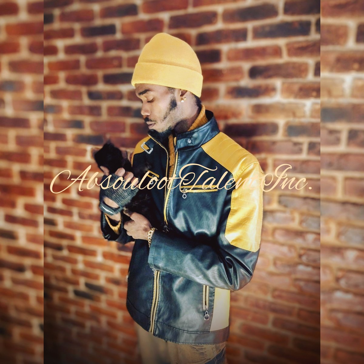 AbsoulootTalent's tweet photo. A'yo! It's #lOOtBoi #model ,and #singerSongwriter #cover #artist #LaFateFate ,out and about. 
Push'n through the #hood #AbsoulootTalentInc 📷#streetphotography #fall #fashion on #maleModel in #accessories &amp;, #StreetWear #mensfashion ~ #itsAbsouloot #FOllow the #movment https://t.co/43ryCHR1kd