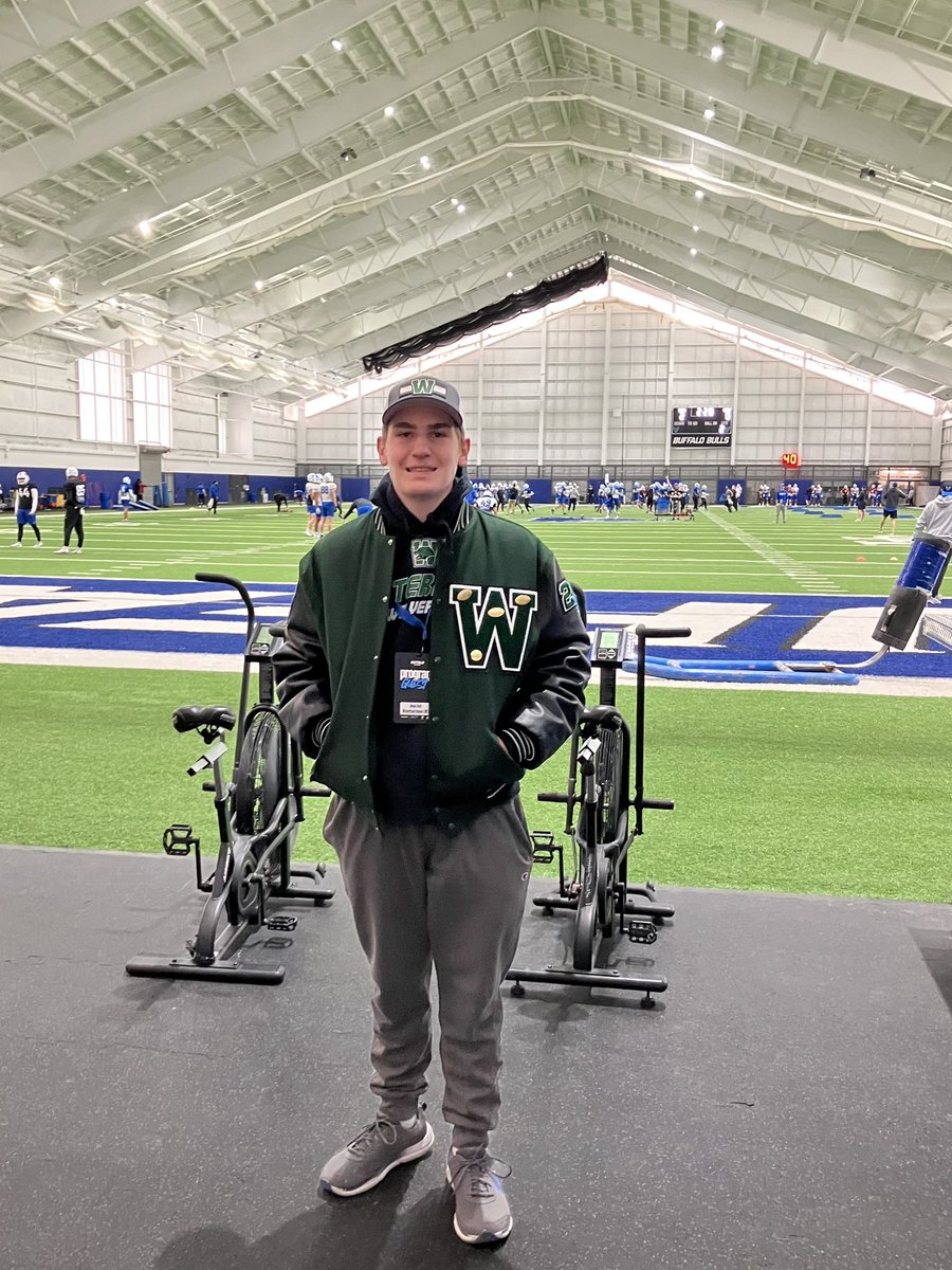 veit_beau's tweet image. Great being at @UBFootball this morning for a Junior Day. Especially enjoyed conversations with Coach @Pete_Lembo and @Coach_Mono because of all their connections to my dad’s time punting for @BadgerFootball - thanks to @WesDr8ke and @StenHomme for making the day happen.…