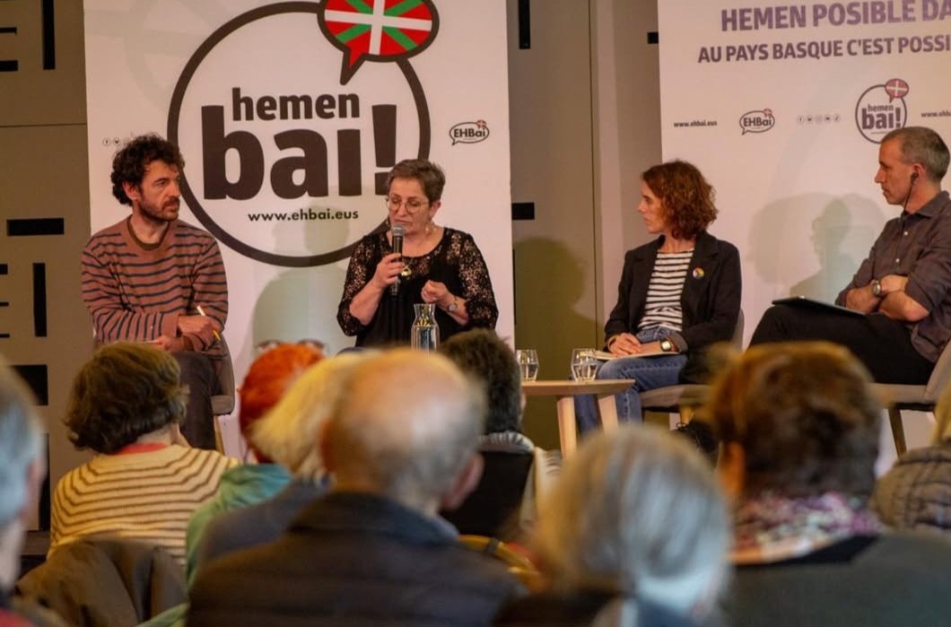Asteburuan, @ehbai-k antolatutako topaketan parte hartu dut. Plazera izan da #oiartzunburujabe baitan aitzina eramaten ari garen proiektuen berri ematea eta Urruñako esperientzia ezagutzea.

Elkartasunaren mapa osatzen ari gara.