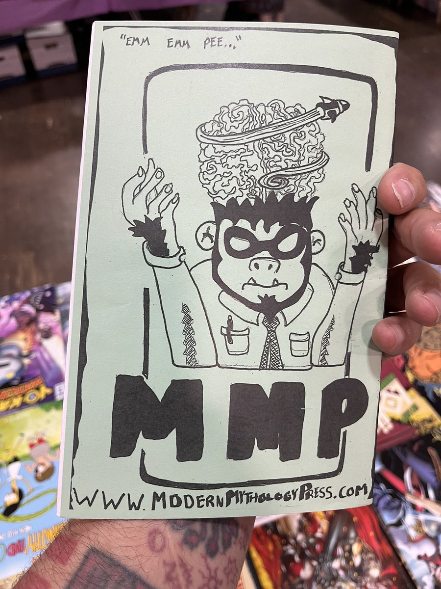 ericMesquivel's tweet image. This is my absolute last copy of this ‘zine that I edited and published back in the day, to help promote the work of local Arizonan indie kids who I thought deserved a wider audience.

Available here: tinyurl.com/NormalZine

#zine #zines #zinestergram #tonymcmillan #tonymcmillen