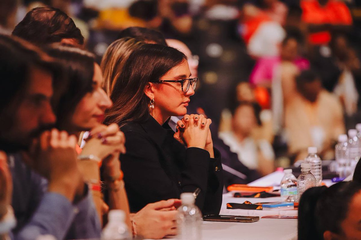 No tengo dudas de que los mejores gobiernos son los gobiernos naranjas. 

Vamos a seguir construyendo la alternativa que México necesita  🦁🧡