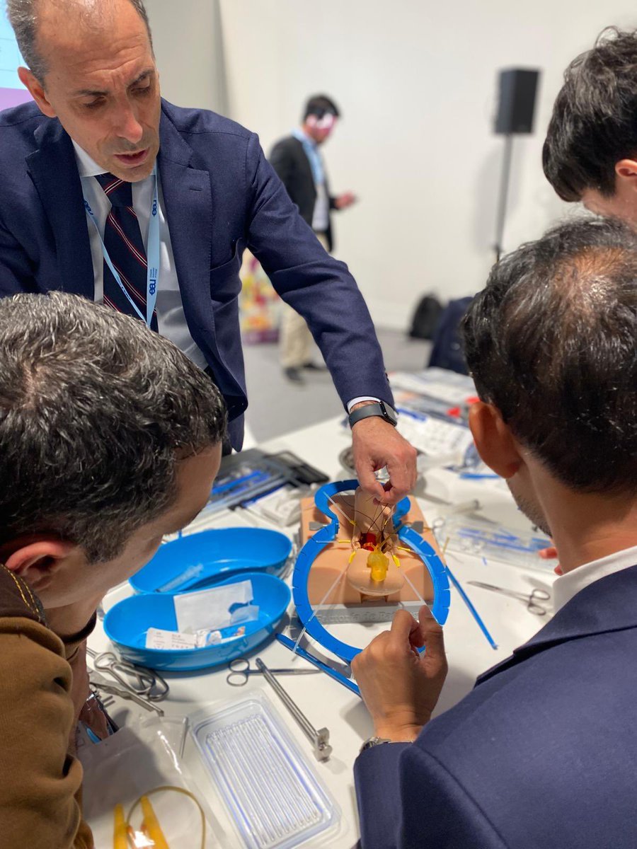 Al Congresso Europeo di Urologia a Madrid, ho tenuto diverse sessioni di Andrologia e Chirurgia Ricostruttiva, inclusi hands-on training. Un grande momento di confronto e formazione.