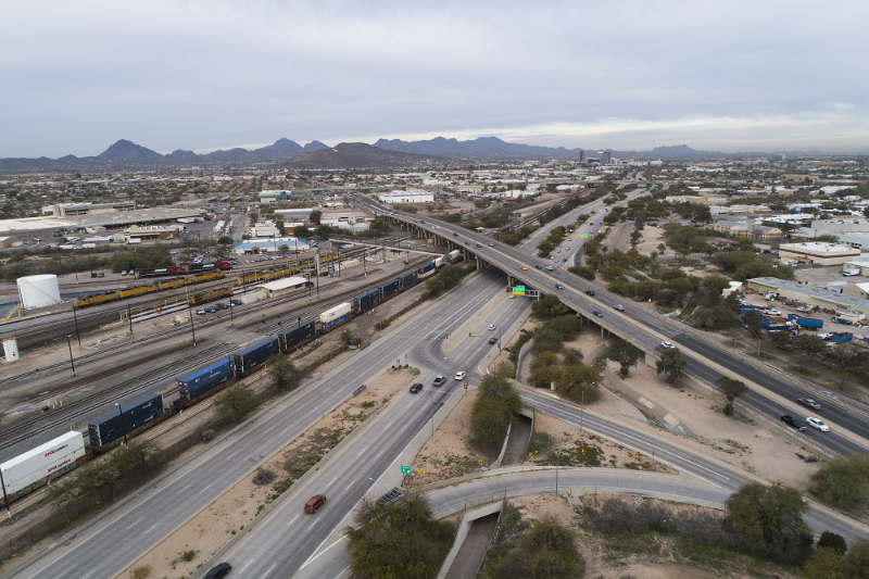 The 22nd St., I-10 to Tucson Blvd/Maclovio Barraza-Aviation Parkway, project is one of the most complex of the current RTA plan projects. The project will require the dismantling and rebuilding of the bridge over the active rail lines and a state highway. pagregion.com/news/valencia-…