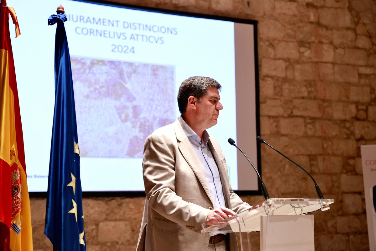 🎖️Avui hem lliurat els guardons Cornelius Atticus 2024 a Margarita Llorens i Antoni Karmany, dos grans referents de l’esport balear.

👏🏼Enhorabona als guardonats per tota una vida dedicada a l’esport i els seus valors!