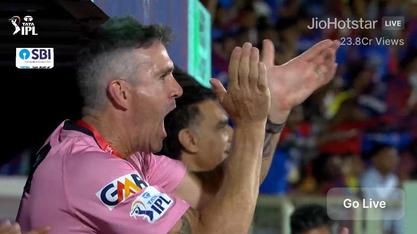 ABXD_DC's tweet image. This is not Ricky Ponting's team
This is Kevin Peterson's team