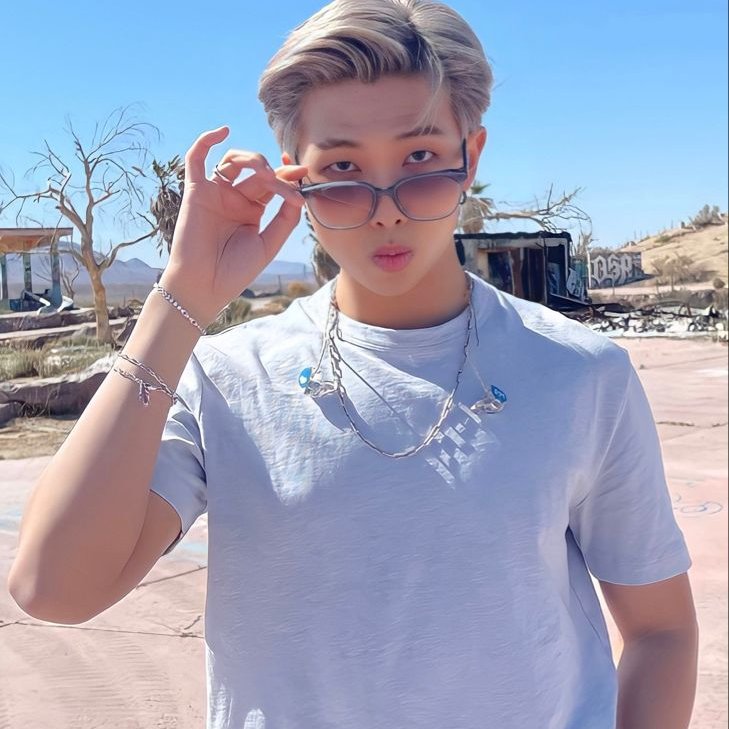 NamjoonUsa's tweet photo. There are 77 days until Namjoon returns!

#WaitingForOurJoonivers
#RM