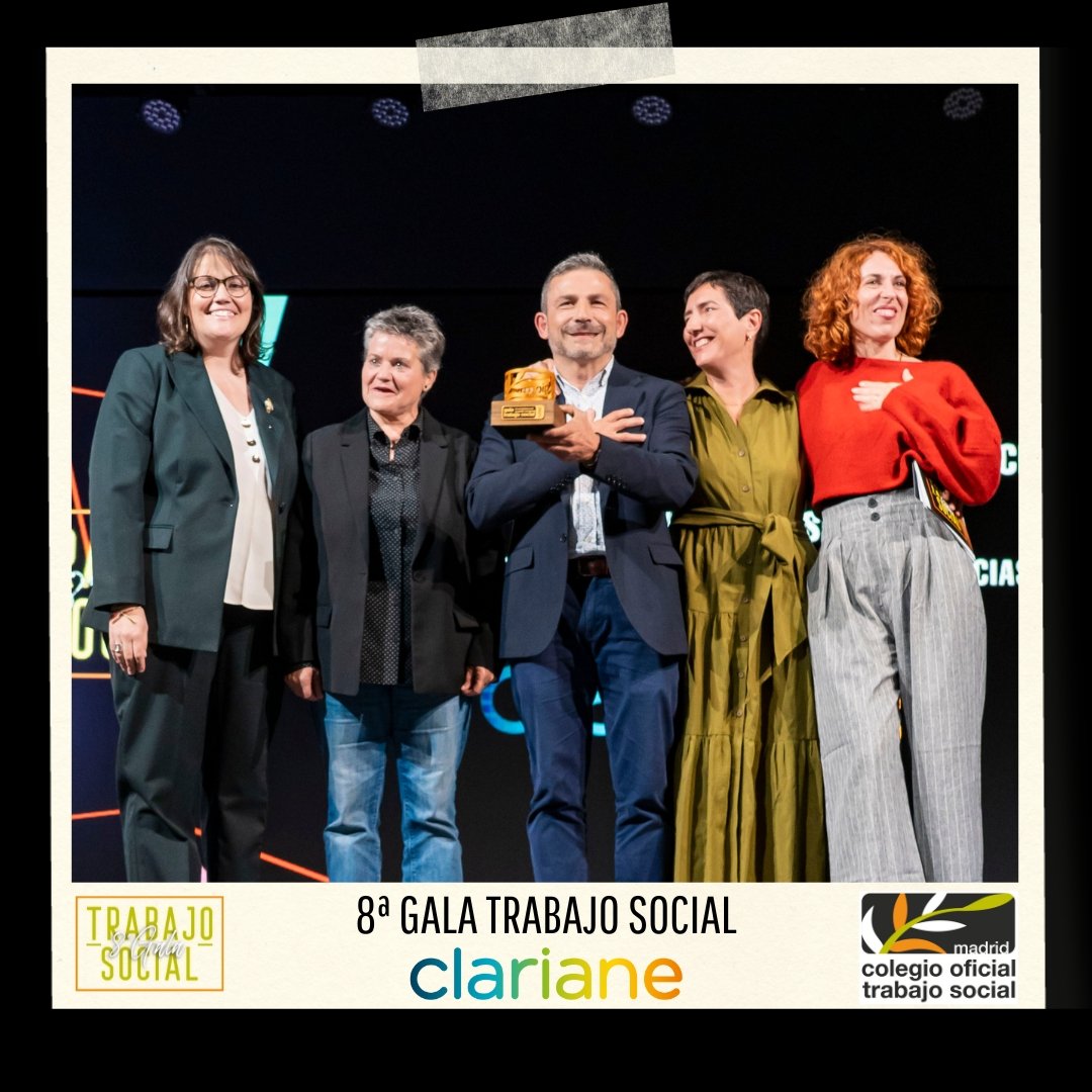 <a href="/jesusajofrin/">Jesús Garcia-Ajofrin Sastre</a> <a href="/MarUreCamp/">Mar Ureña Campaña</a> El <a href="/COTSvalencia/">COTSV</a> recibía el Reconocimiento Especial a la Intervención en Grandes Emergencias por su trabajazo durante la DANA de Valencia. Su liderazgo garantizó el apoyo a las profesionales y una respuesta eficaz, fortaleciendo el papel del #TrabajoSocial en emergencias 🧡