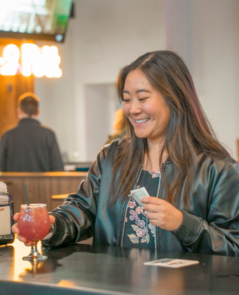 Tipsy Putt tweet media