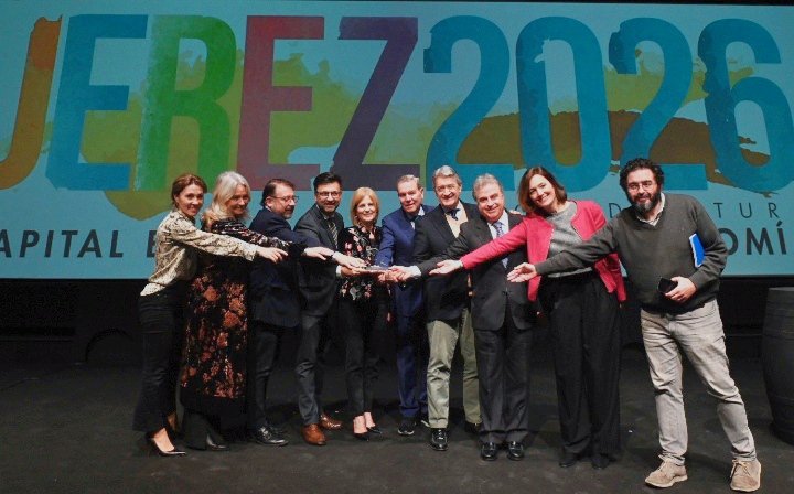 MuseosAtalaya's tweet photo. 🏛️🎬🕰️🌳🥂 Presentación de la candidatura de #Jerez a CAPITAL GASTRONÓMICA ESPAÑOLA 2026 🔝📌👍 @ciudadjerez @clusterjerez @CEHEhosteleria @Jerez_2031 @TurismoJerez @RutaVinoJerez https://t.co/fhfpg2G2he