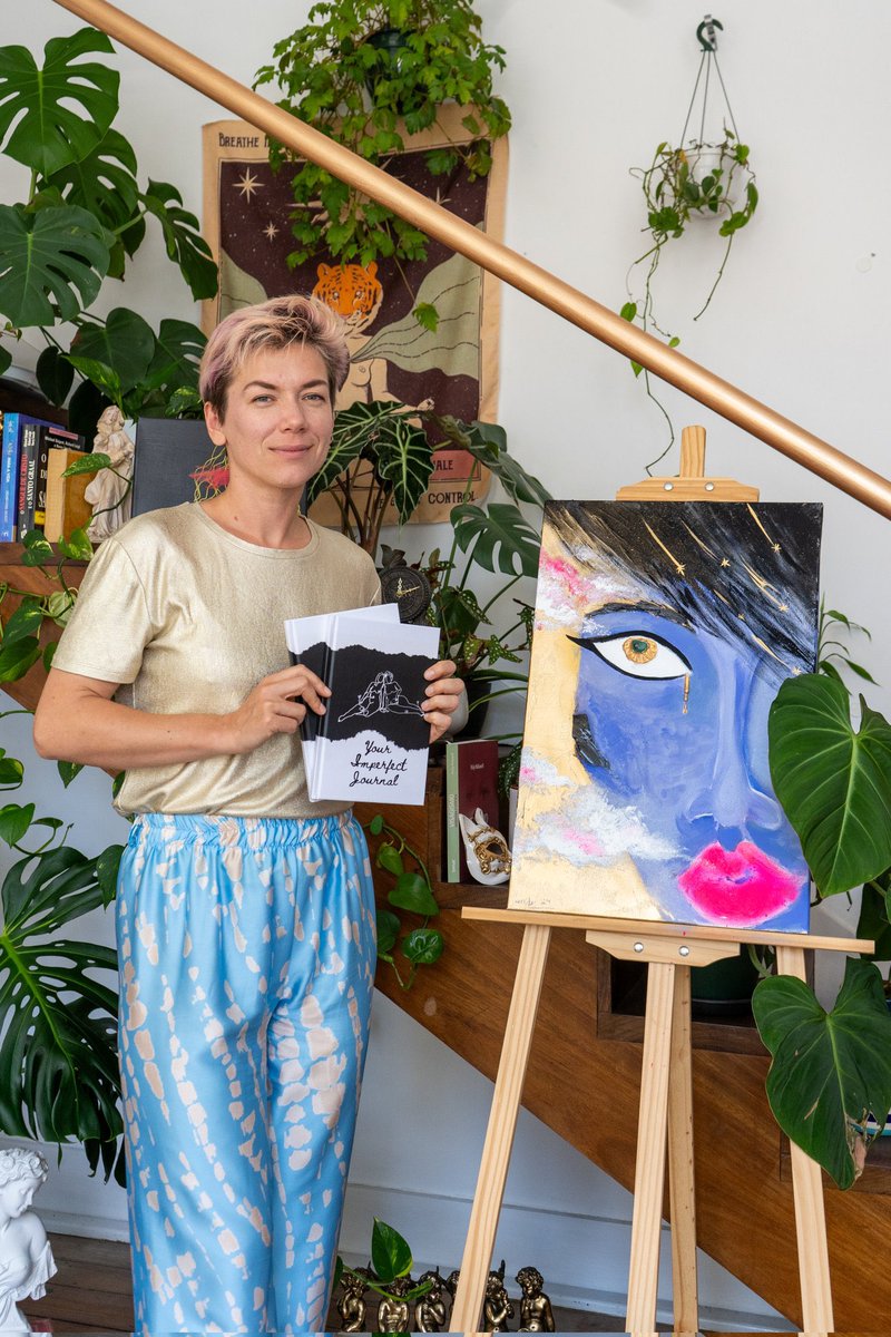 Jenifer | ONELOVE | NFTNYC2025 (@jeni_pepen) on Twitter photo Visible Violets Artist Spotlight 💜
Irina (<a href="/Ambi_eth/">Ambi | VISIBLE VIOLETS |</a>) is a Ukrainian painter known for her ambidextrous approach, creating with both hands in harmony, hence her name, Ambi.
With 10+ years in watercolor & acrylic, she discovered this gift in 2020. Visible Violets Artist Spotlight 💜
Irina (<a href="/Ambi_eth/">Ambi | VISIBLE VIOLETS |</a>) is a Ukrainian painter known for her ambidextrous approach, creating with both hands in harmony, hence her name, Ambi.
With 10+ years in watercolor & acrylic, she discovered this gift in 2020.